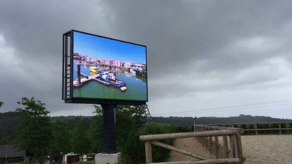 panneau publicitaire led extérieur